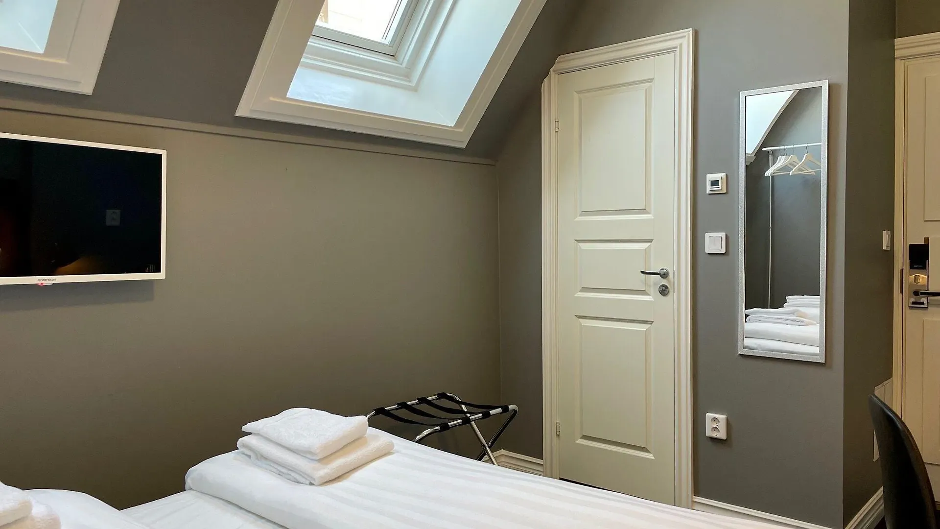 Unique Hotel Jungfrugatan 스톡홀름